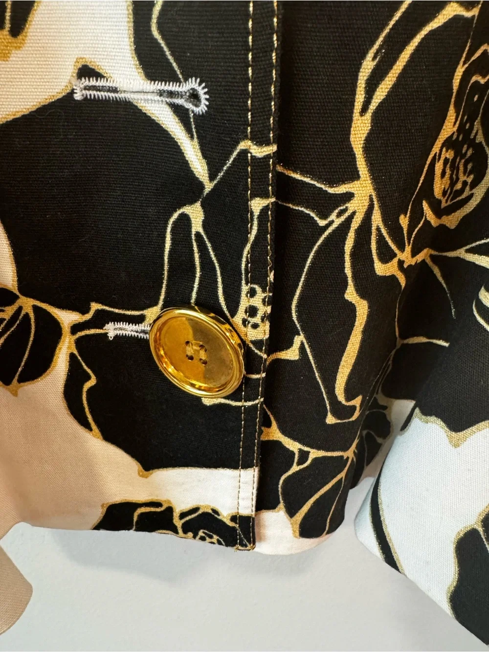 Cache Black & White Floral Cropped Blazer Size Medium - Picture 4 of 11